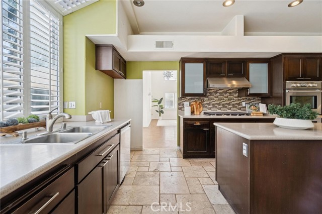 Detail Gallery Image 20 of 63 For 25528 Paine Cir, Stevenson Ranch,  CA 91381 - 4 Beds | 3 Baths