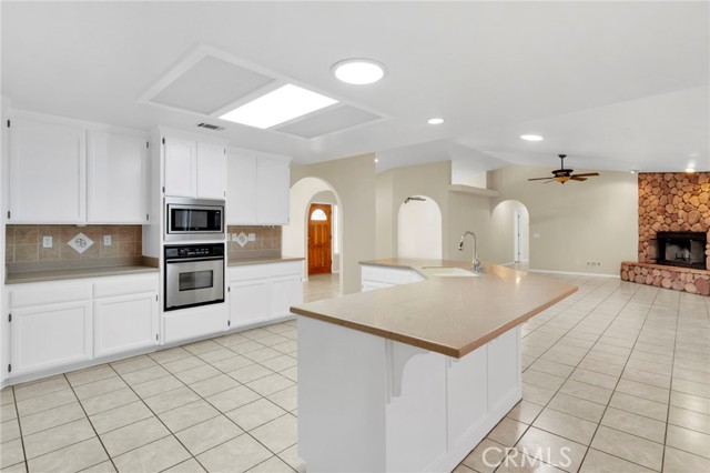 Detail Gallery Image 21 of 26 For 7845 Fuente Rd, Oak Hills,  CA 92344 - 4 Beds | 3 Baths