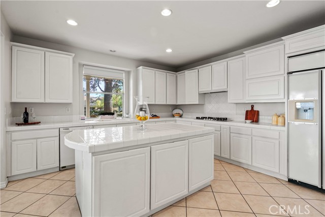 Detail Gallery Image 19 of 57 For 27053 Island Rd, Valencia,  CA 91355 - 5 Beds | 5 Baths