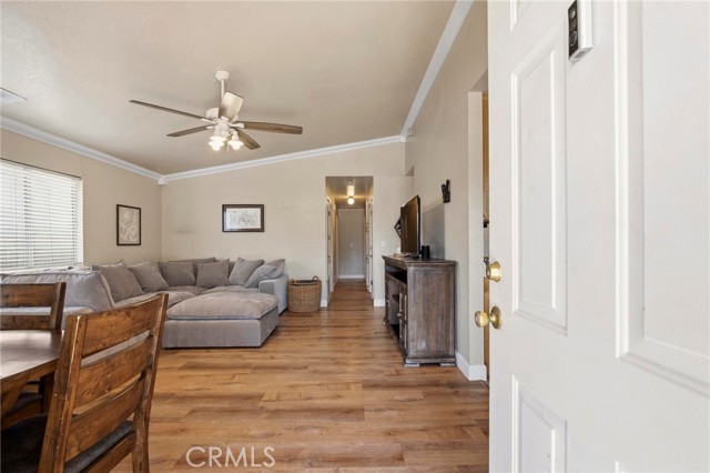 Detail Gallery Image 6 of 44 For 170 Artesia, Chico,  CA 95973 - 3 Beds | 2 Baths