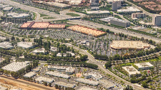 470 Lobata, Irvine CA: https://media.crmls.org/medias/1940e34b-0c15-4ccf-ba47-8afcb051c0c1.jpg