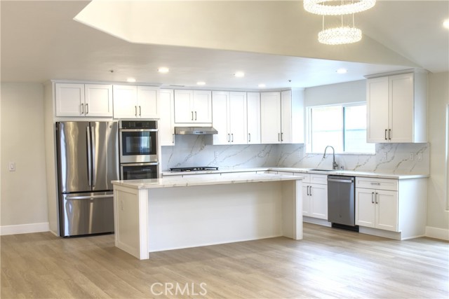 Detail Gallery Image 2 of 14 For 1308 Elm, Torrance,  CA 90503 - 3 Beds | 2 Baths