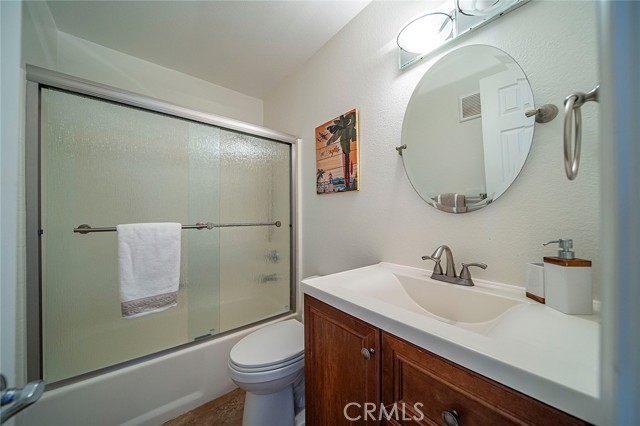 Detail Gallery Image 24 of 30 For 1355 Loma Ave #318,  Long Beach,  CA 90804 - 2 Beds | 2/1 Baths
