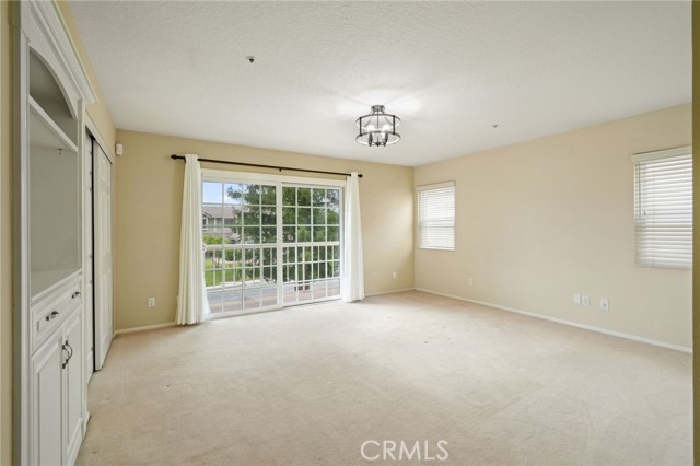 7169 Castle Peak Drive, West Hills CA: https://media.crmls.org/medias/1941e851-0251-43c5-9bf4-4b361f5e6501.jpg