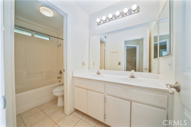Detail Gallery Image 29 of 44 For 5569 Spur Ct, Fontana,  CA 92336 - 4 Beds | 2/1 Baths