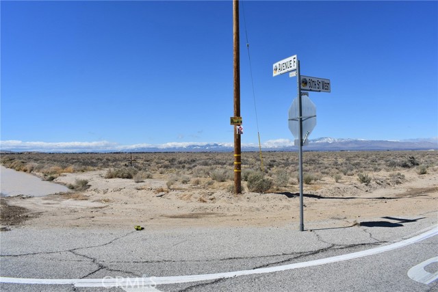 6000 W Avenue F, Lancaster CA: https://media.crmls.org/medias/19425dad-32e3-4819-84a4-ce1028d1b7de.jpg