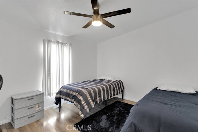 27320 Rodeo Road, Helendale CA: https://media.crmls.org/medias/19427d1f-87bf-4843-89a0-3016d5a0cf49.jpg