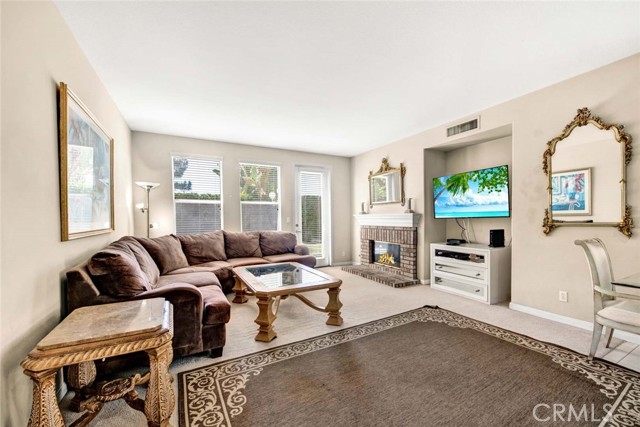 Detail Gallery Image 10 of 32 For 23061 Fairfield, Mission Viejo,  CA 92692 - 4 Beds | 2/1 Baths