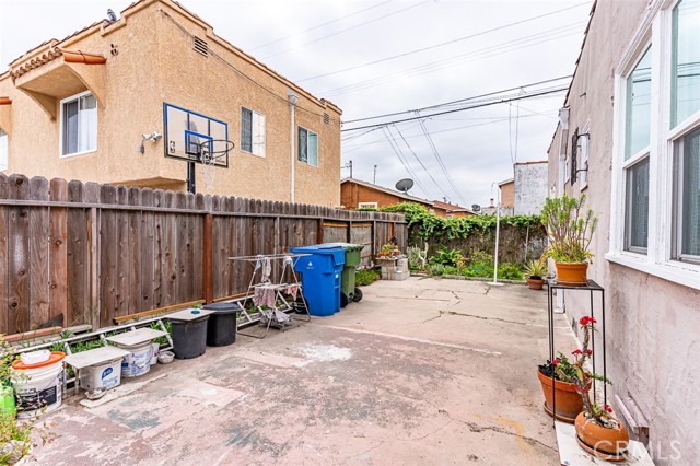 Detail Gallery Image 17 of 18 For 8462 S Denker Ave, Los Angeles,  CA 90047 - 2 Beds | 2 Baths