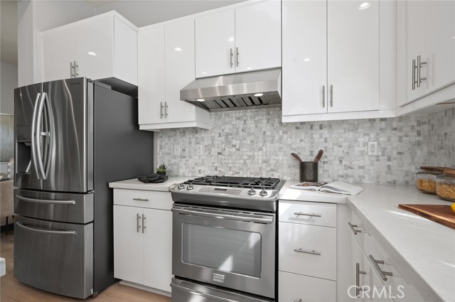 Detail Gallery Image 23 of 56 For 1807 Coastal Way, Costa Mesa,  CA 92627 - 2 Beds | 2/2 Baths