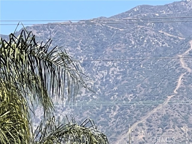 422 Almond Avenue, Monrovia CA: https://media.crmls.org/medias/19445d2b-a288-484c-980e-97e763c498c2.jpg