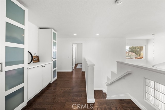 Image 25 of 39 For 5585 Running Spring