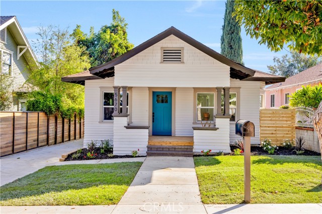 Front Image Thumbnail for CROC25270680