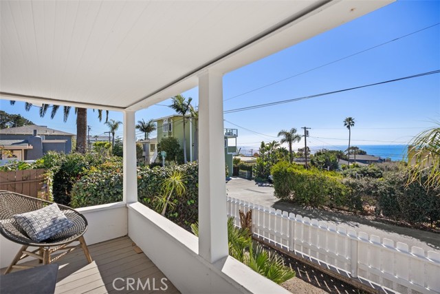 Detail Gallery Image 1 of 19 For 31676 Wildwood Rd, Laguna Beach,  CA 92651 - 1 Beds | 1 Baths