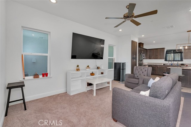 Detail Gallery Image 9 of 41 For 246 Montage, Merced,  CA 95348 - 4 Beds | 4 Baths