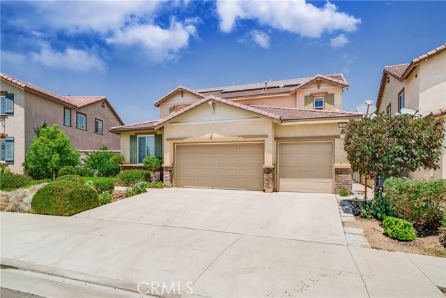 12010 Santiam Court, Jurupa Valley CA: https://media.crmls.org/medias/1945ae6a-f56f-4666-9126-187d0e9394e5.jpg