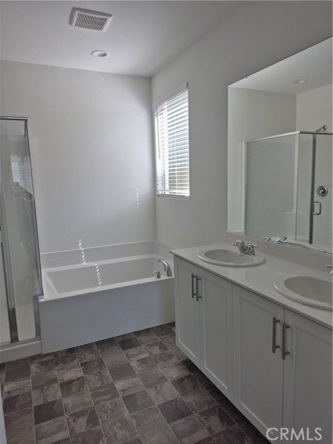 Detail Gallery Image 11 of 19 For 27191 Denali Peak, Menifee,  CA 92585 - 3 Beds | 2 Baths