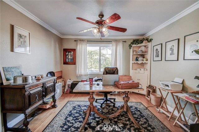 Detail Gallery Image 20 of 50 For 2401 E Avalon, Santa Ana,  CA 92705 - 5 Beds | 3 Baths