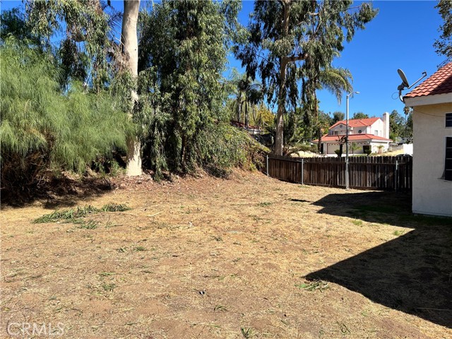 Detail Gallery Image 12 of 18 For 11849 Vista De Cerros Dr, Moreno Valley,  CA 92555 - 4 Beds | 3 Baths