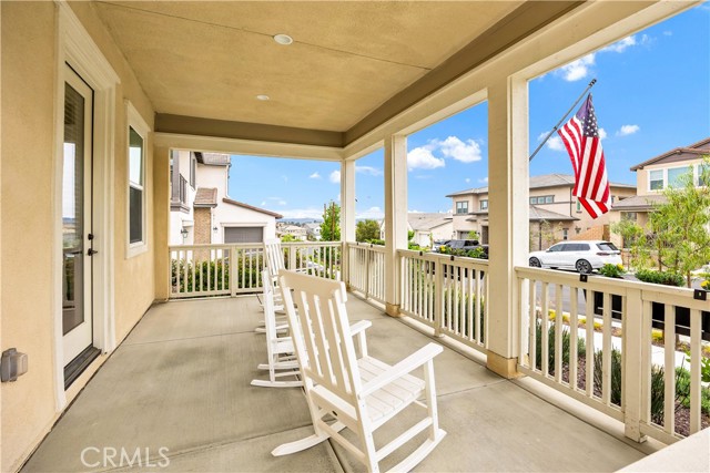 Detail Gallery Image 2 of 39 For 39481 Chamise, Temecula,  CA 92591 - 4 Beds | 3 Baths