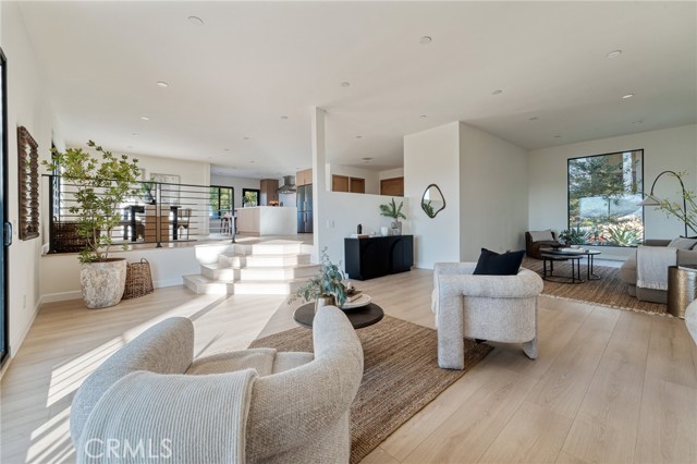 Detail Gallery Image 13 of 42 For 1117 Oberlin, Glendale,  CA 91205 - 4 Beds | 3/1 Baths