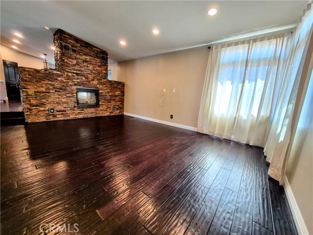 Detail Gallery Image 5 of 47 For 15455 Glenoaks #67,  Sylmar,  CA 91342 - 2 Beds | 1/1 Baths