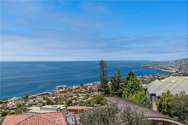 Detail Gallery Image 45 of 64 For 2340 Crestview Dr, Laguna Beach,  CA 92651 - 4 Beds | 5/1 Baths