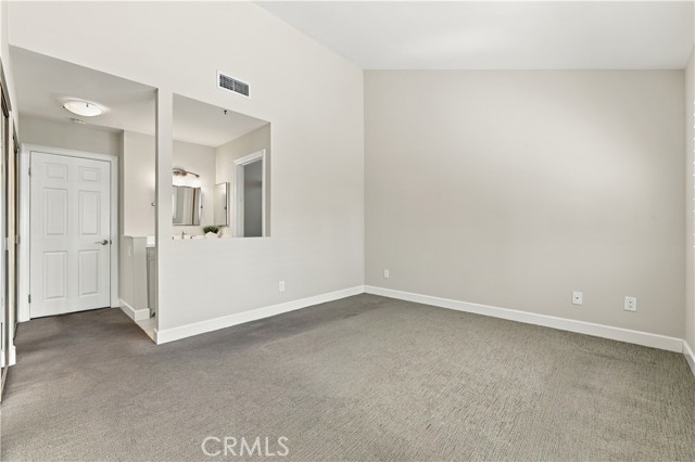 15444 Marilla Street photo 20