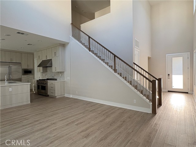 Detail Gallery Image 10 of 31 For 160 Longden, Lake Forest,  CA 92630 - 4 Beds | 4 Baths