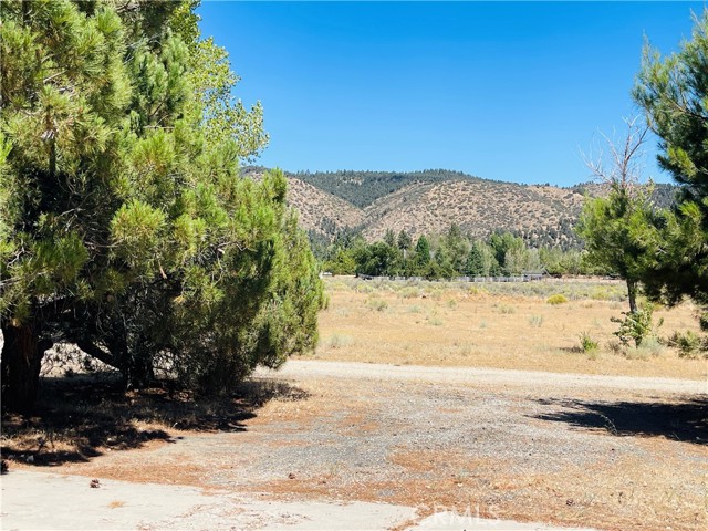 10500 Steinhoff Road, Frazier Park CA: https://media.crmls.org/medias/194a1fe2-e67e-4974-9f68-6a18ecdb50e5.jpg