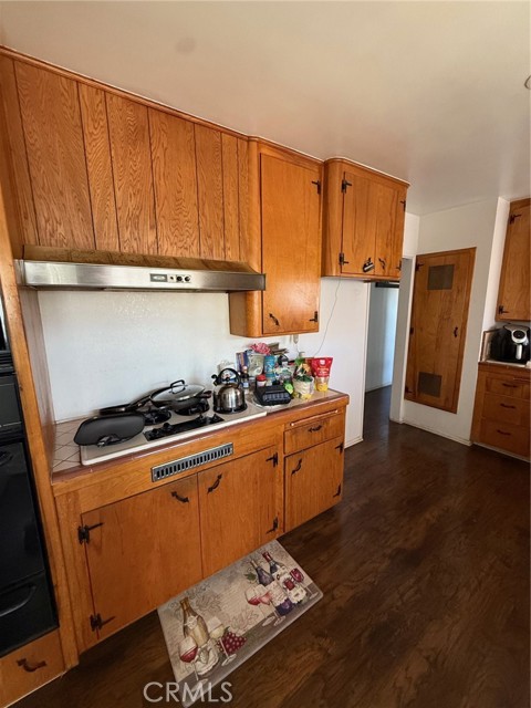 904 W E Street, Ontario CA: https://media.crmls.org/medias/194a212a-bb27-469f-913d-f7b977c6abe1.jpg