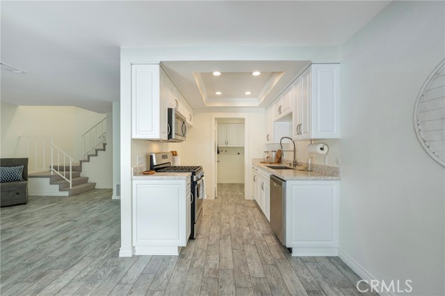 Detail Gallery Image 13 of 63 For 20247 Fern Creek Ln, Yorba Linda,  CA 92886 - 2 Beds | 1/1 Baths