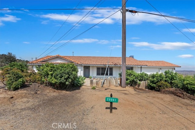 20061 Lounsberry Road, Perris CA: https://media.crmls.org/medias/194bbc55-9817-48be-b00b-e1a24580dec7.jpg