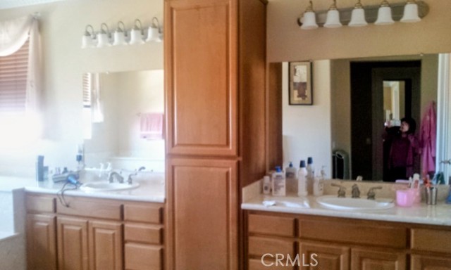 Detail Gallery Image 33 of 47 For 1500 Rio Verde Cir, Bay Point,  CA 94565 - 5 Beds | 4/1 Baths