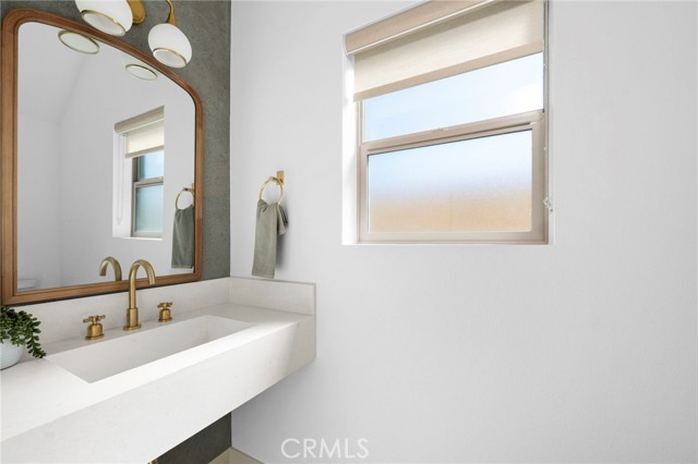 16223 Orizaba Avenue, Paramount CA: https://media.crmls.org/medias/194d8e2a-1882-4def-ad93-425ebc038760.jpg