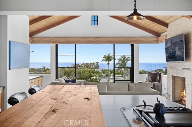 444 De Sola, Corona del Mar CA: https://media.crmls.org/medias/194e077f-ae18-4f36-9bda-6adae74378b9.jpg