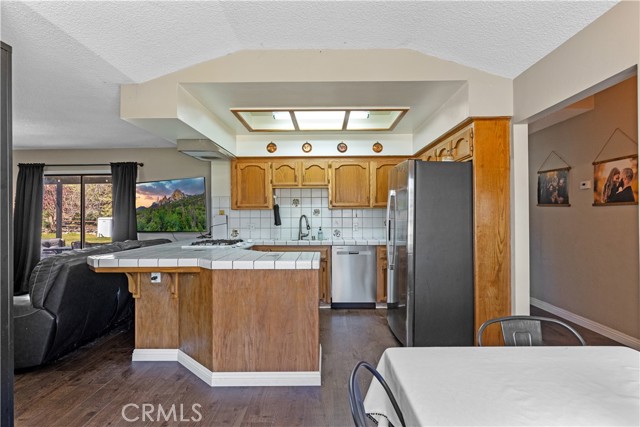 Detail Gallery Image 7 of 44 For 21921 Fig Ct, Tehachapi,  CA 93561 - 3 Beds | 2 Baths