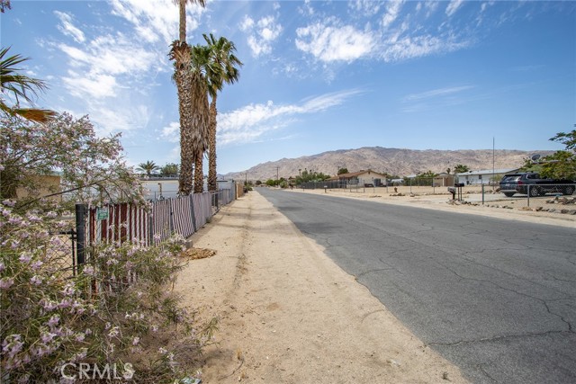 Detail Gallery Image 5 of 14 For 6400 Cienega Dr, Twentynine Palms,  CA 92277 - – Beds | – Baths