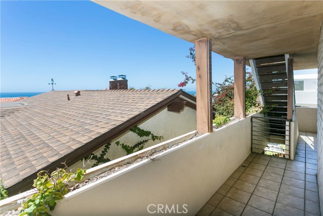 212 7th Street, Manhattan Beach, California 90266, 3 Bedrooms Bedrooms, ,3 BathroomsBathrooms,Residential,Sold,7th,SB17133904