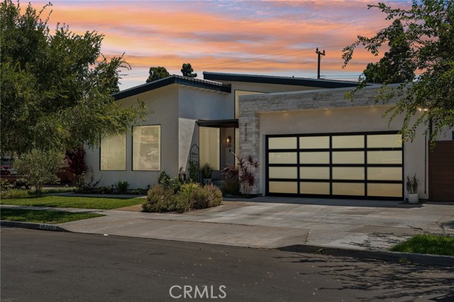 Front Image Thumbnail for CRPW26174225