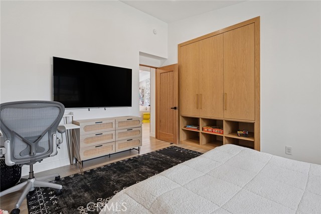 Detail Gallery Image 28 of 53 For 5700 El Canon Ave, Woodland Hills,  CA 91367 - 3 Beds | 3 Baths