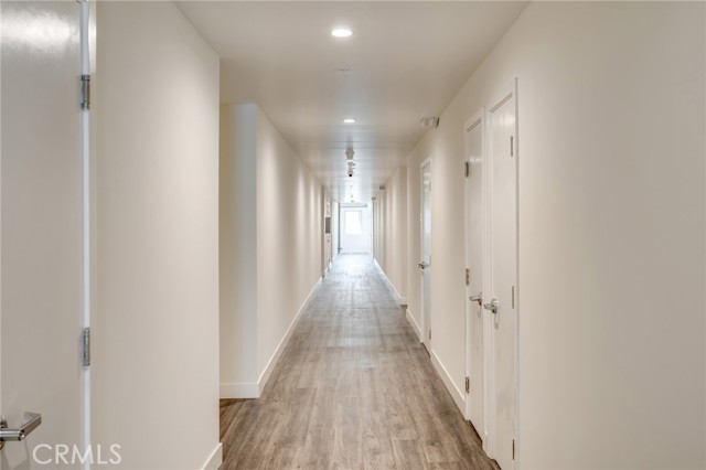 Detail Gallery Image 18 of 19 For 14526 Hartland St #306,  Van Nuys,  CA 91405 - 2 Beds | 2 Baths