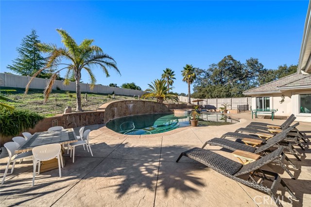 Detail Gallery Image 19 of 59 For 2700 Ardilla Road, Atascadero,  CA 93422 - 4 Beds | 3/1 Baths