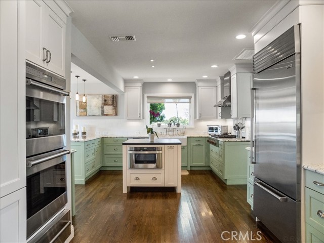 3744 Foothill Road, Santa Barbara CA: https://media.crmls.org/medias/19514078-c0b1-472d-a73c-f779112cca23.jpg