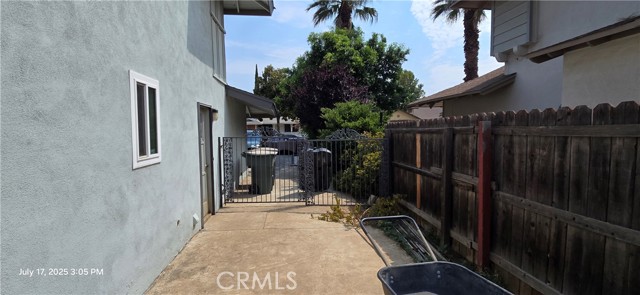 Detail Gallery Image 32 of 33 For 2051 Rancho Dr, Riverside,  CA 92507 - 4 Beds | 2/1 Baths