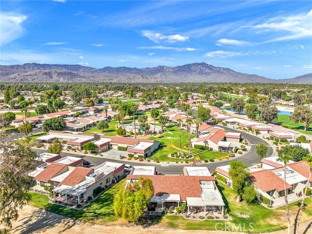 Detail Gallery Image 2 of 41 For 40378 Bay Hill Way, Palm Desert,  CA 92211 - 2 Beds | 2 Baths