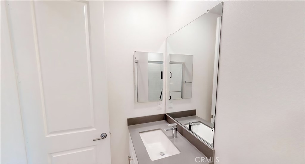 MLS #OC25117996 img 16