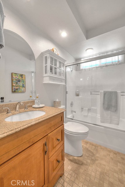 13563 Meadow Crest Drive, Chino Hills CA: https://media.crmls.org/medias/1951aa36-f86b-4394-ab7a-2a3e078738c1.jpg