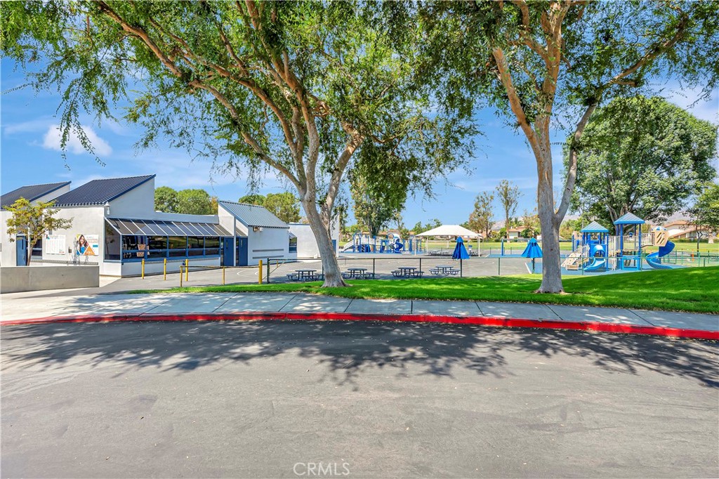 MLS #OC25183386 img 29