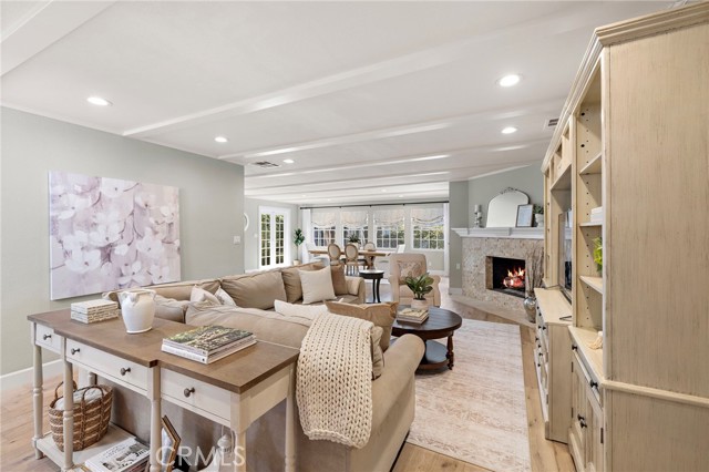 Detail Gallery Image 3 of 34 For 865 Kallin Ave, Long Beach,  CA 90815 - 3 Beds | 2 Baths